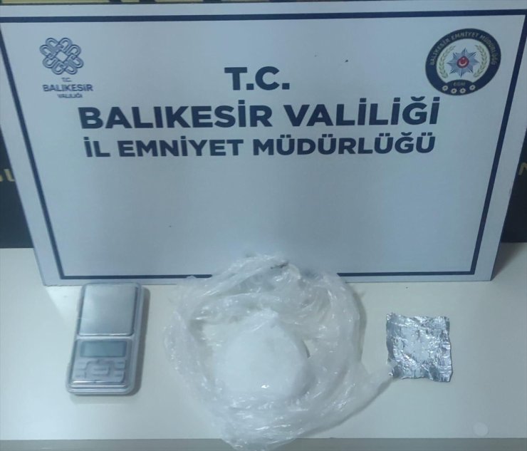 Balıkesir'de uyuşturucu operasyonlarında 9 zanlı tutuklandı