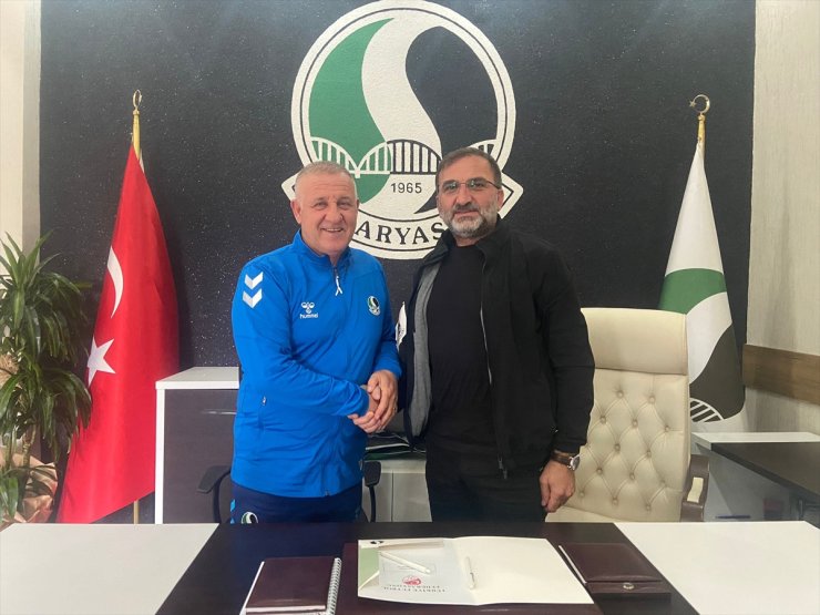 Sakaryaspor, teknik direktör Mesut Bakkal ile anlaştı