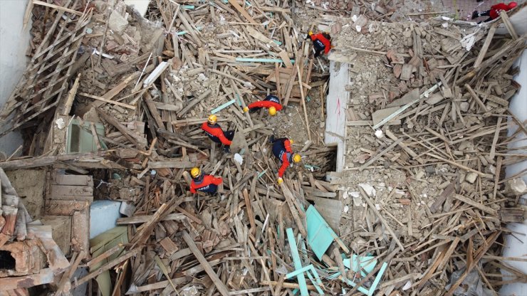 Bilecik'te 5,9 büyüklüğünde deprem senaryosuyla saha tatbikatı yapıldı