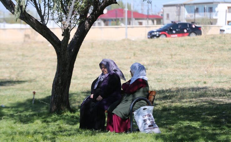 Van'da kaybolan üniversite öğrencisini arama çalışmaları sürüyor