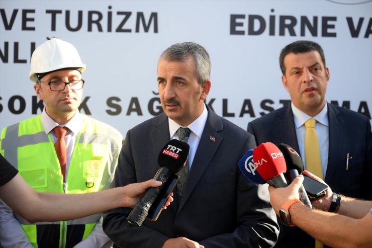 Edirne'de pek çok cadde ve sokakta başlatılan "sokak sağlıklaştırma" kente yeni bir görünüm katacak