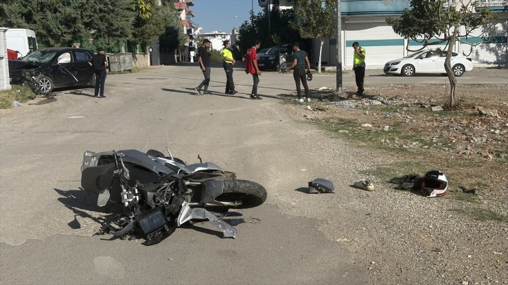 Adıyaman'da otomobil ile çarpışan motosikletin sürücüsü öldü