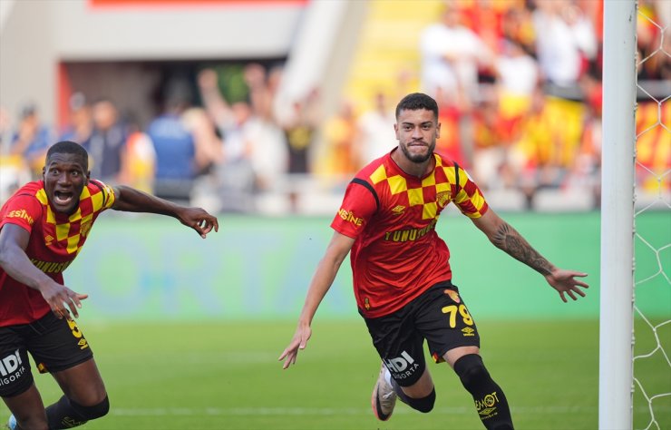 Göztepe, uzatma bölümünde bulduğu golle Sivasspor'u 3-2 mağlup etti