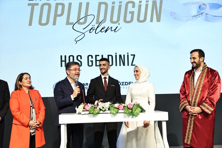 Tarım ve Orman Bakanı Yumaklı, Bağcılar'da toplu düğün şölenine katıldı