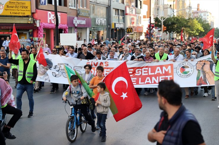 Sivas'ta, İsrail'in Filistin'e yönelik saldırıları protesto edildi