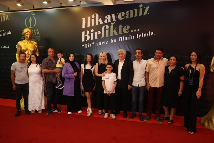 61. Uluslararası Antalya Altın Portakal Film Festivali'nde "Altın Eller" belgeseli gösterildi