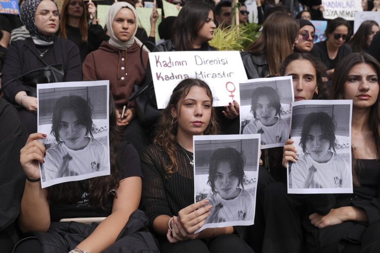 Ayşenur Halil'in öldürülmesi öğrencisi olduğu İstanbul Medipol Üniversitesi'nde protesto edildi