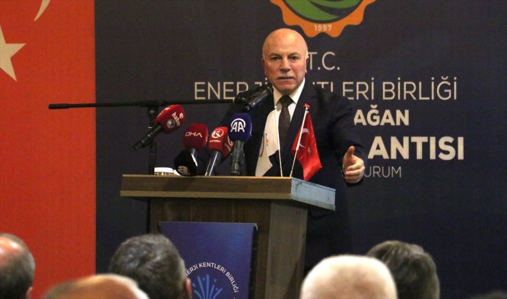 Erzurum'da "Türkiye'nin Enerji Dönüşümü Çalışmaları Paneli" düzenlendi