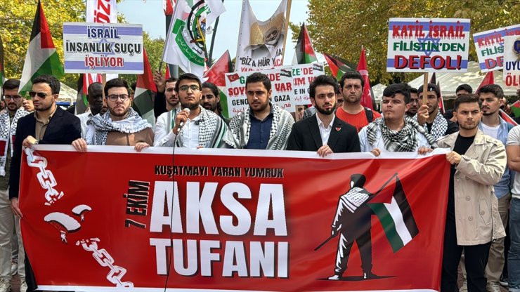 Sakarya'da üniversite öğrencileri, birinci yılını dolduran İsrail'in Gazze'ye saldırılarını protesto etti