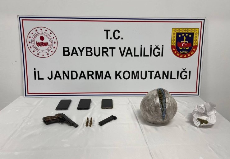 Bayburt'ta uyuşturucu operasyonunda 3 kişi tutuklandı