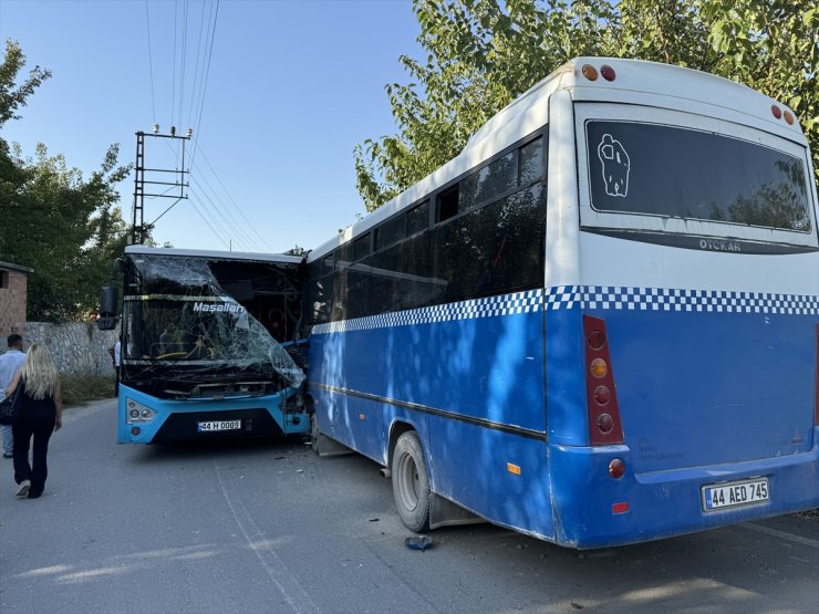 GÜNCELLEME - Malatya'da halk otobüsü ile midibüsün çarpışması sonucu 25 kişi yaralandı