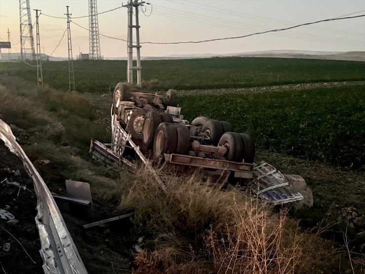 Kayseri’deki trafik kazasında 1 öğretmen öldü, 3’ü öğretmen 5 kişi yaralandı