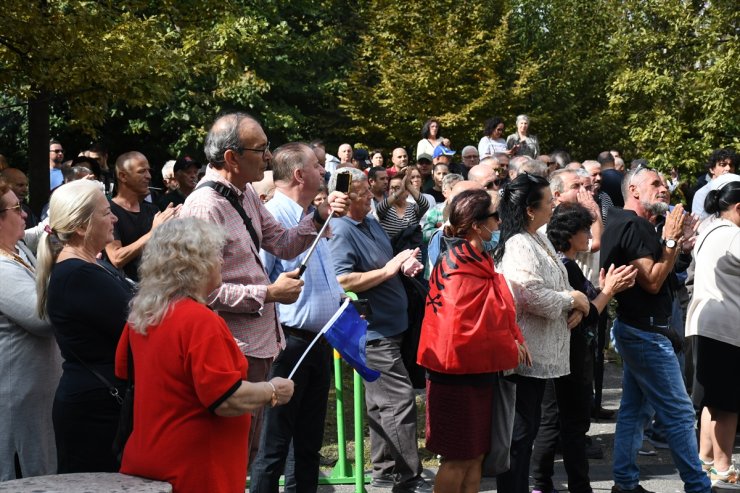 Arnavutluk'ta Belediye Başkanı Veliaj'ın istifasının istendiği protestolar sürüyor