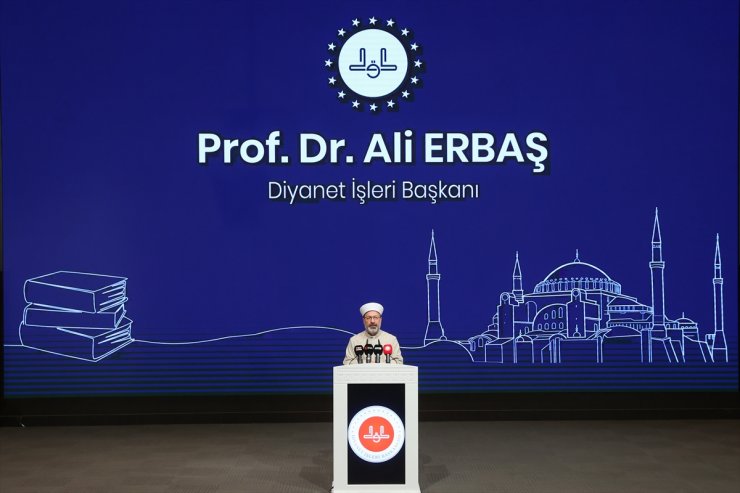 Diyanet İşleri Başkanı Erbaş, Diyanet Akademisi Sempozyumu'nda konuştu: