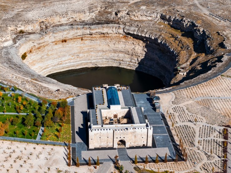 Obruk manzaralı otel beklentinin üstünde ziyaretçi ağırlıyor