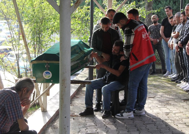 GÜNCELLEME - Sakarya'da makarna fabrikasındaki patlamada yaralanarak hastanede ölen işçi defnedildi