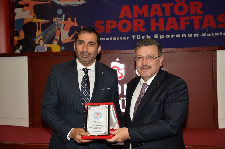 Trabzonspor Kulübü Asbaşkanı Zeyyat Kafkas, "En iyi spor adamı" seçildi