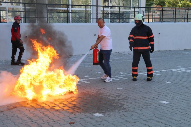 Çankırı'da deprem, yangın ve tahliye tatbikatı yapıldı