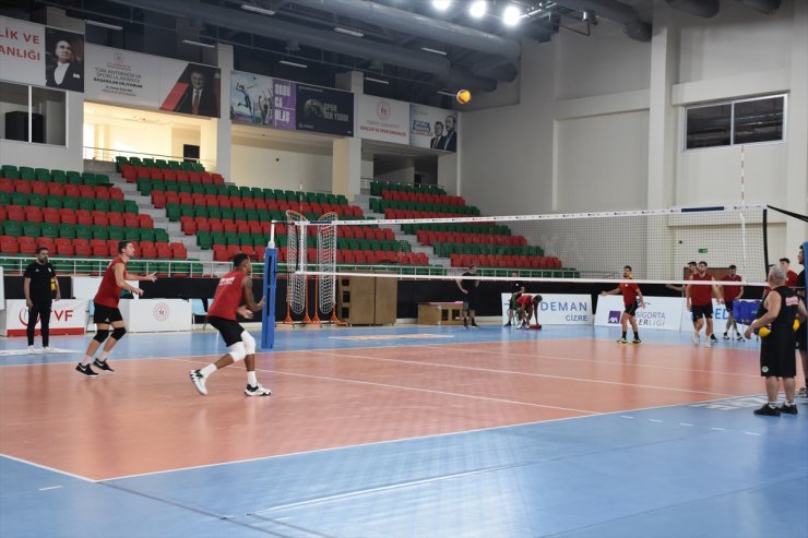 Cizre Belediyespor Erkek Voleybol Takımı, Arkas Spor maçının hazırlıklarına başladı