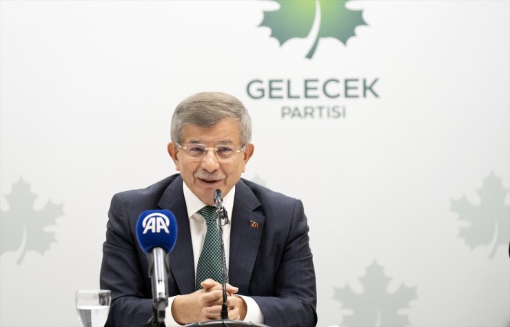 Gelecek Partisi Genel Başkanı Davutoğlu, emekli derneklerinin temsilcileriyle buluştu: