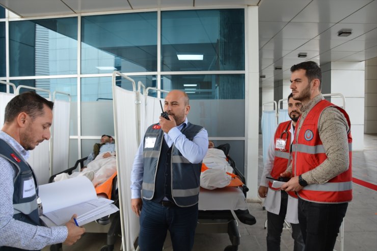 Samsun'da hastanede deprem tatbikatı yapıldı