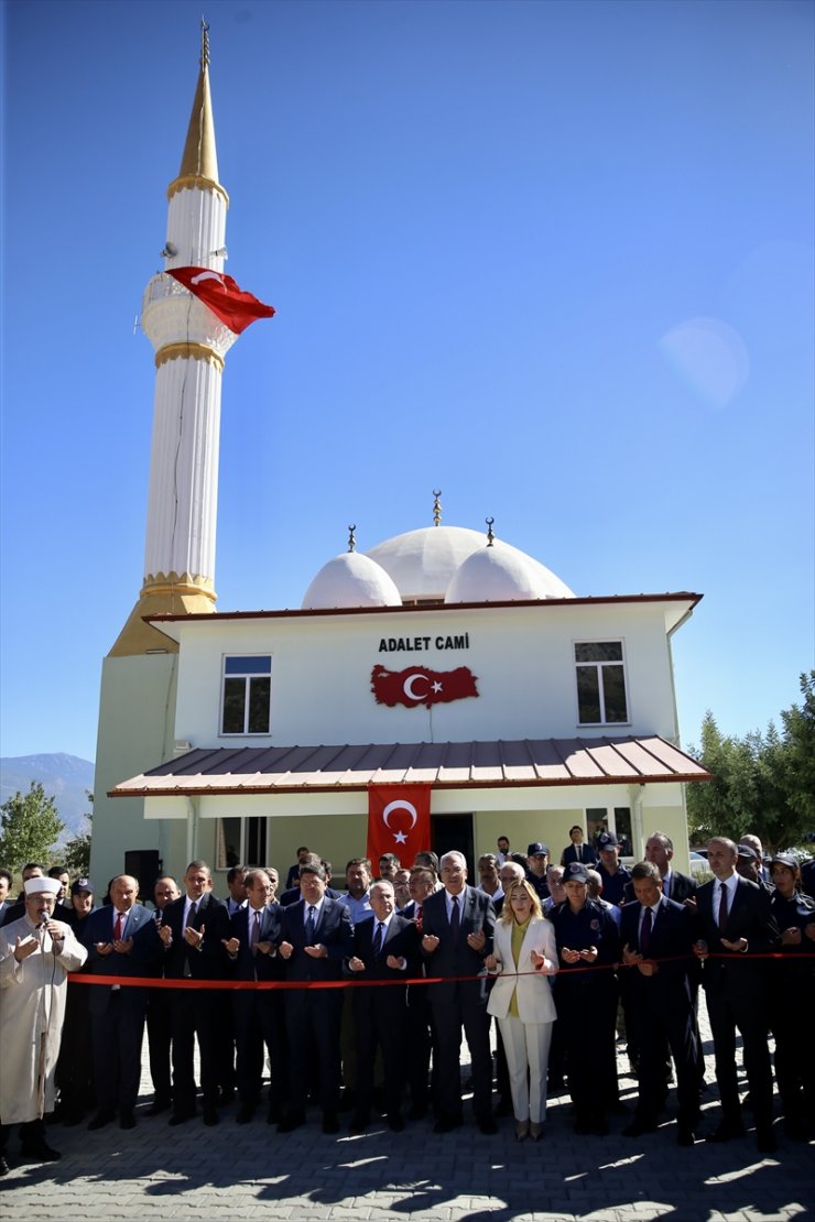 Adalet Bakanı Tunç, Seydikemer'de cami, eğitim merkezi ve kütüphane açılışı yaptı: