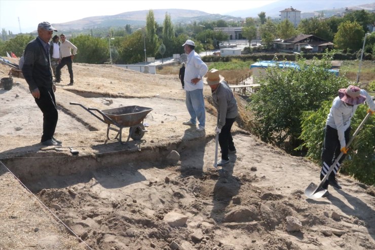 Arslantepe'de sur kapısının izi sürülüyor