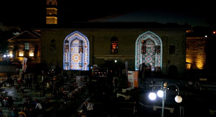 "Diyarbakır Kültür Yolu Festivali"nde dijital sergiler yoğun beğeni topluyor