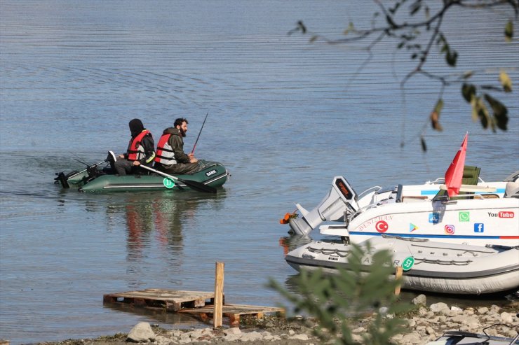 Sapanca Gölü'nde düzenlenen "Ulusal Profesyonel Turna Avı Şampiyonası" sona erdi