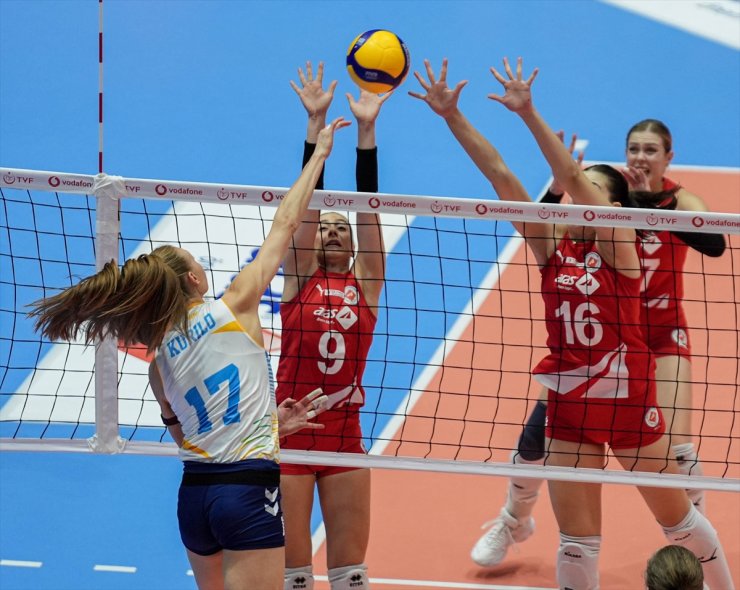 Voleybol: Vodafone Sultanlar Ligi