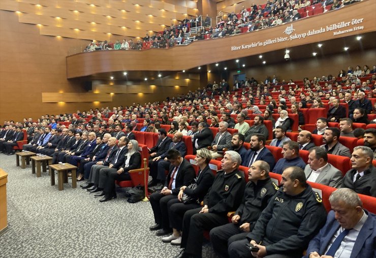 Kırşehir'de "Kamu Yönetiminde Etik ve Etik Davranış İlkeleri" konferansı düzenlendi