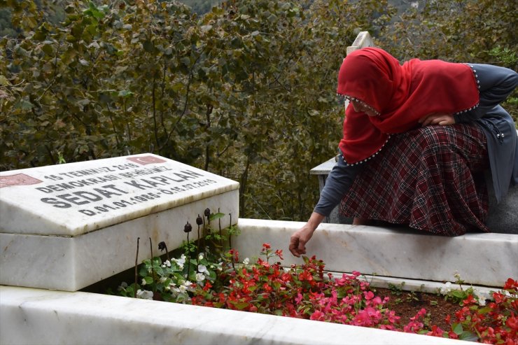 15 Temmuz şehidinin annesinin FETÖ elebaşı Gülen'e öfkesi dinmiyor