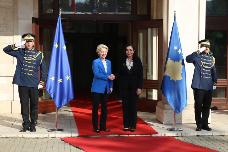 AB, uyguladıkları cezai tedbirlerin kaldırılması için Kosova'nın daha fazla çalışmasını istiyor