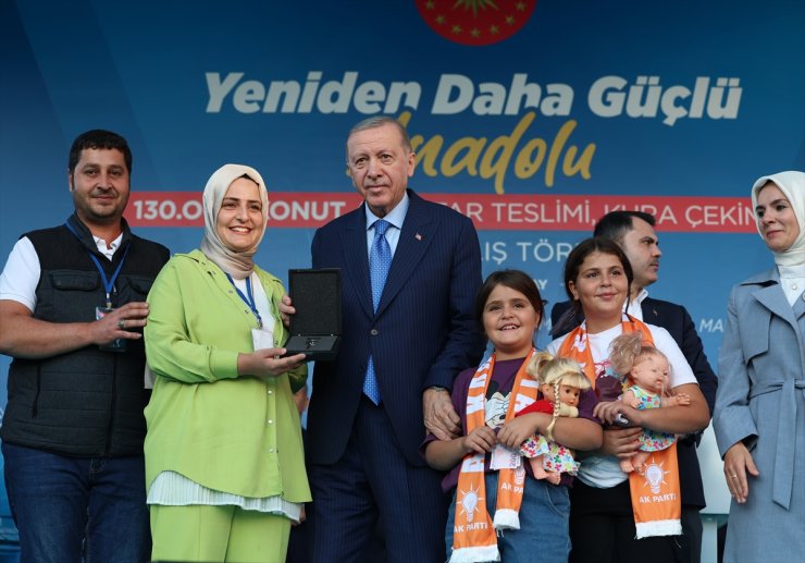 Cumhurbaşkanı Erdoğan "Yeniden Daha Güçlü Anadolu" 130 Bin Konut Anahtar Teslim Töreni'nde konuştu: (1)