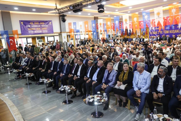 AK Parti Genel Başkan Yardımcısı Yalçın, Mersin'de partisinin ilçe kongresinde konuştu: