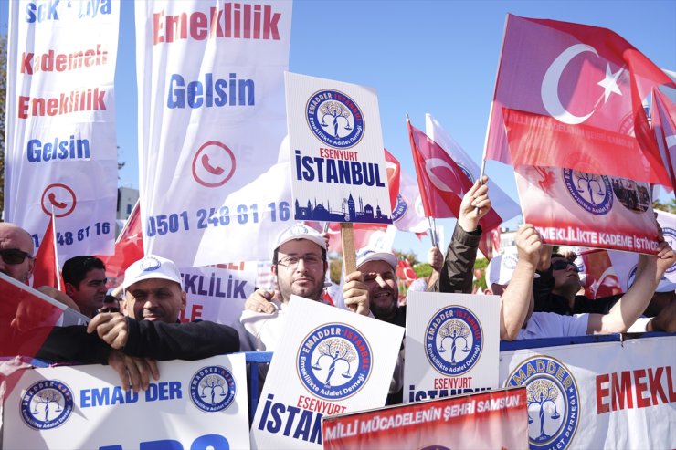 Kartal'da "kademeli emeklilik" talebiyle miting düzenlendi