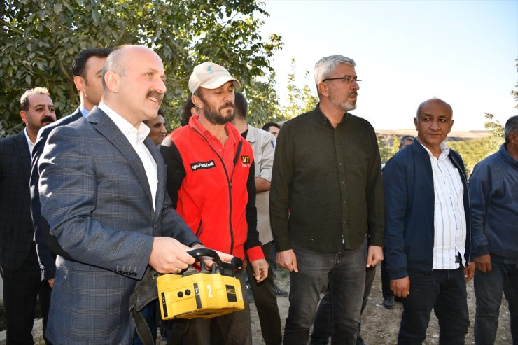 Adıyaman'daki kapama ceviz bahçesinde 900 ton ceviz hasat edildi