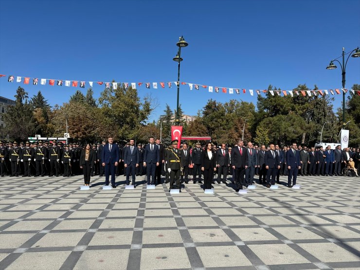 Antalya ve çevre illerde 29 Ekim Cumhuriyet Bayramı kutlanıyor