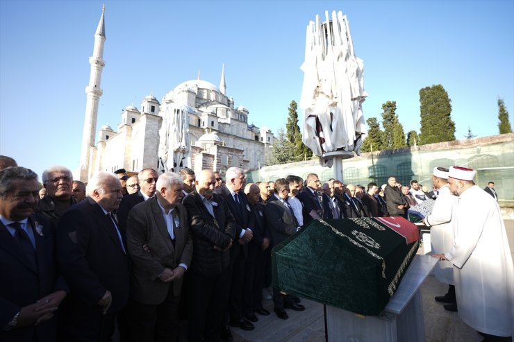 İYİ Parti Genel Başkanı Dervişoğlu, iş adamı Mehmet Gül’ün cenaze törenine katıldı