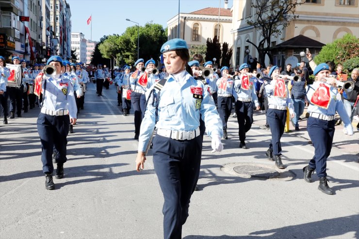 Samsun'da 1919 metre Türk bayrağıyla Cumhuriyet Yürüyüşü düzenlendi