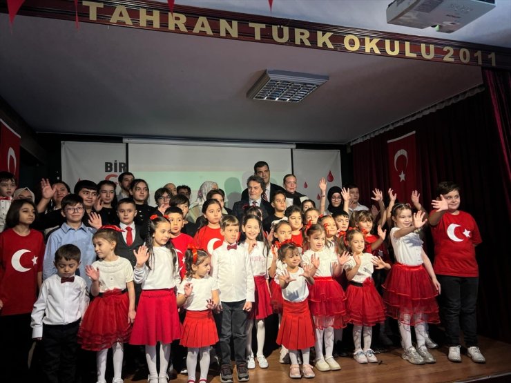 Tahran'daki Türk Okulu'nda Cumhuriyet Bayramı kutlandı