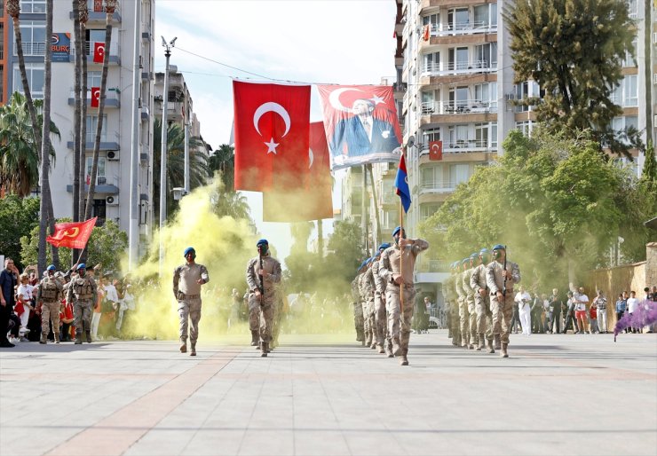 Adana, Mersin, Osmaniye ve Hatay'da, Cumhuriyet'in 101. yıl dönümü kutlandı