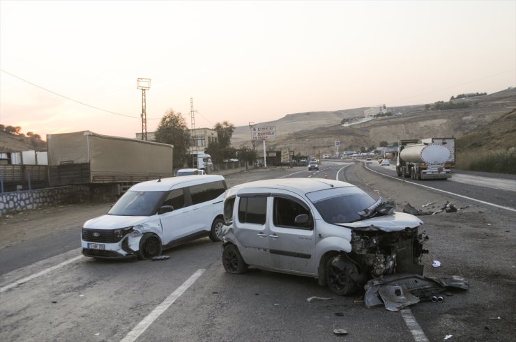 Şırnak'ta zincirleme trafik kazasında 2 kişi yaralandı