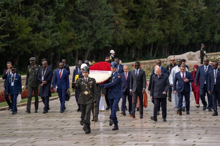 Senegal Cumhurbaşkanı Fay, Anıtkabir'i ziyaret etti