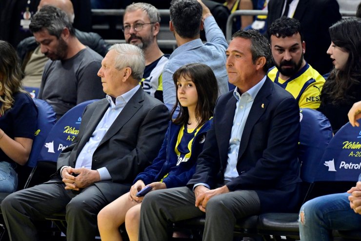 Ali Koç ile Aziz Yıldırım, Fenerbahçe Beko-Partizan maçını birlikte izledi