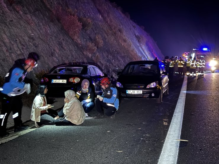 İstanbul-İzmir Otoyolu'nun Balıkesir bölümündeki kazada ölü sayısı 2'ye yükseldi