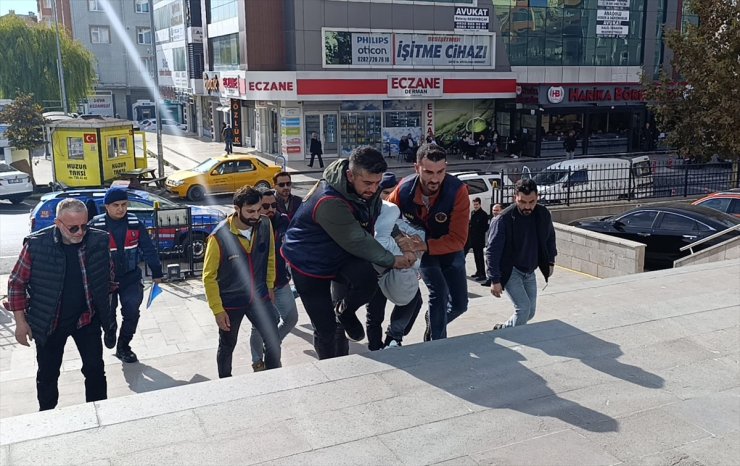 Tekirdağ'da cinsel istismara uğradığı iddia edilen bebeğin, anne ve babası tutuklandı