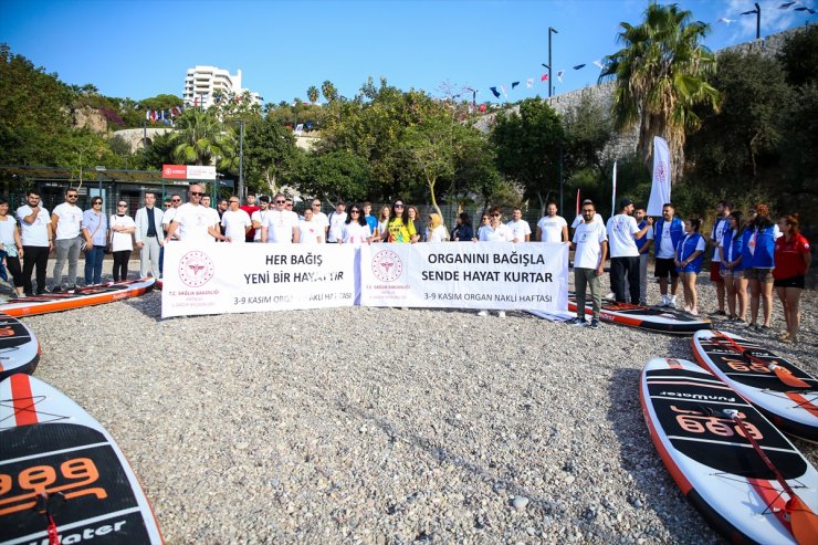 Antalya'da kürek sörfü ile organ bağışının önemine dikkat çekildi