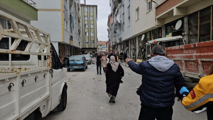 Çorum'da bir binada patlama meydana geldi