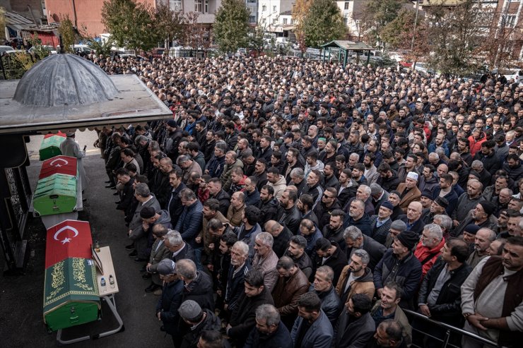 Erzurum'daki trafik kazasında ölen 3 kişi toprağa verildi